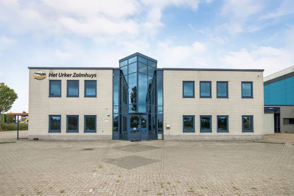 Bedrijfsruimte H Zwerusstraat 14 Staphorst