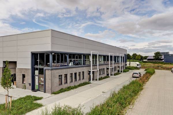 Bedrijfsruimte Pater van den Elsenlaan 22D Veghel