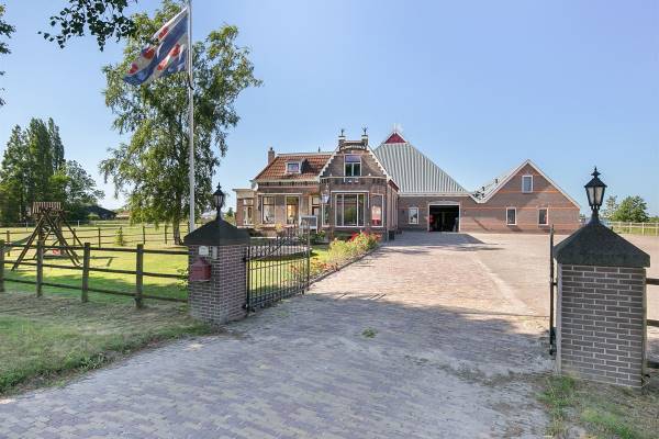 Agrarisch bedrijf Oost 7 Buitenpost