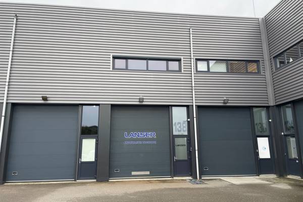Bedrijfsruimte Luzernestraat 138 Nieuw-Vennep
