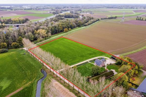 Agrarisch bedrijf Flerdeweg 1 Leur