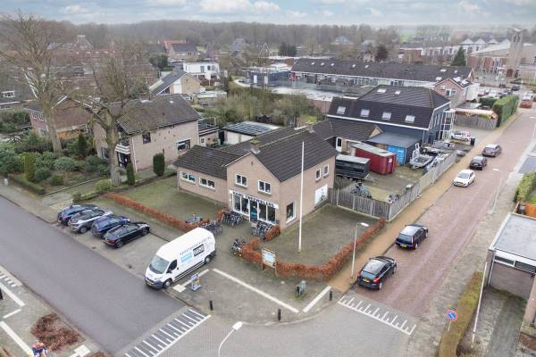Bedrijfsruimte Stationsweg 53 Bergentheim