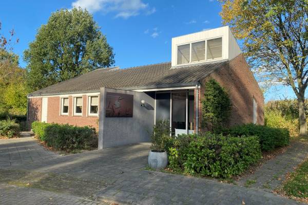 Maatschappelijk vastgoed H.C. de Jonghweg 2 Rossum (GE)