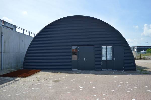 Bedrijfsruimte Raadsheerenhoek 8 Zuidland