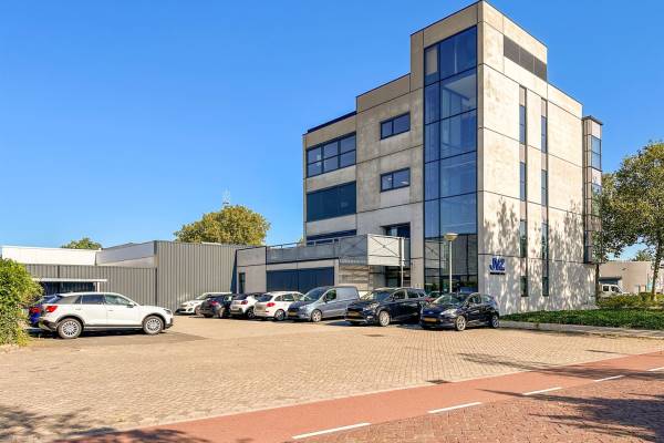 Kantoorruimte Hanzeweg 57 Deventer