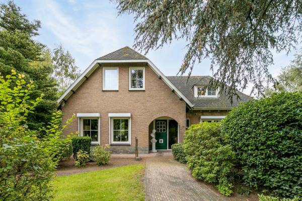 Bedrijfsruimte Kralen 12 Oud Gastel