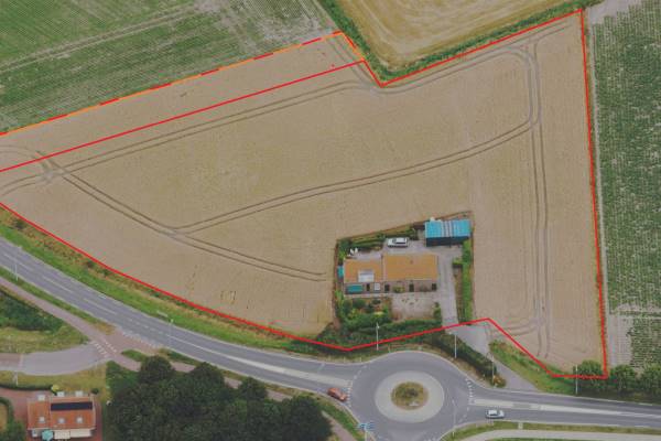 Agrarisch bedrijf Provincialeweg 24 Sint-Maartensdijk