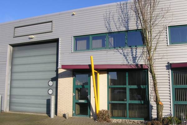 Bedrijfsruimte Amp&#232;restraat 6 Tiel