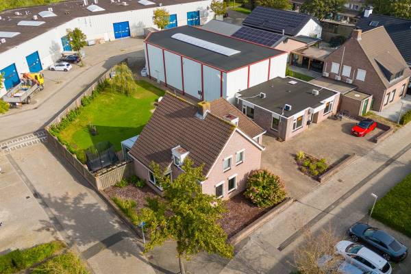 Bedrijfsruimte Robijnborch 11 - 13 Rosmalen