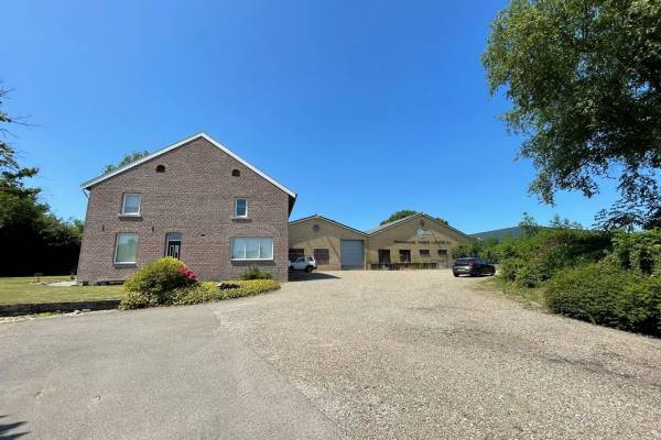 Bedrijfsruimte Beekerweg 75- 77 Ulestraten