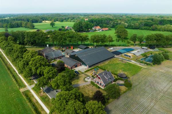 Agrarisch bedrijf Wooldseweg 88 - 90 Winterswijk Woold