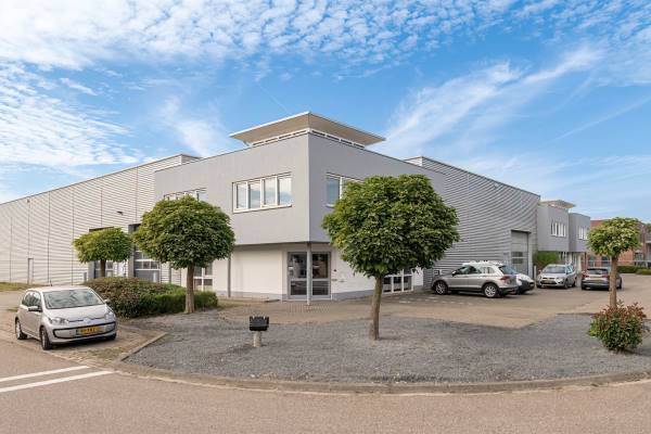 Bedrijfsruimte Newtonstraat 11 Tiel