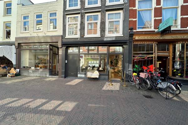 Winkelruimte Kleine Houtstraat 15 Haarlem