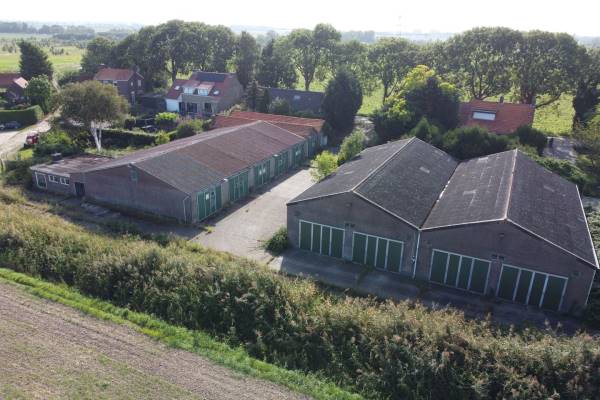 Bedrijfsruimte Kreekdijk 15 Standdaarbuiten