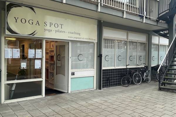 Winkelruimte Arent Janszoon Ernststraat 665a Amsterdam