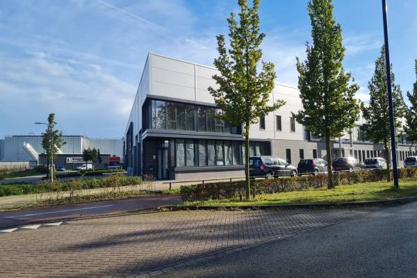 Bedrijfsruimte Pater van den Elsenlaan 20E Veghel