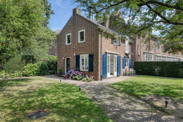 Kantoorruimte Arie de Waalstraat 4 Huizen