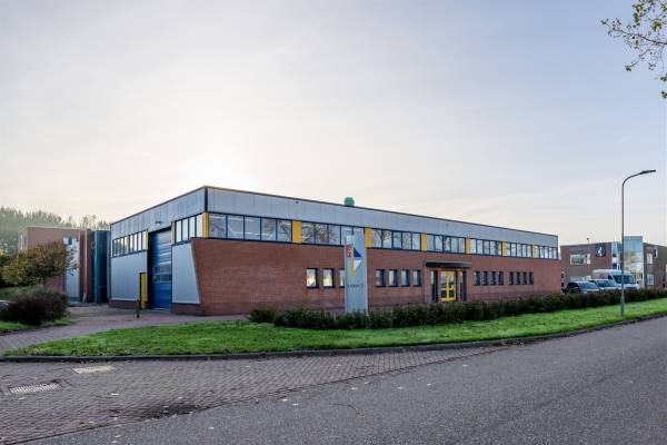 Bedrijfsruimte De Dijken 3 Tuitjenhorn
