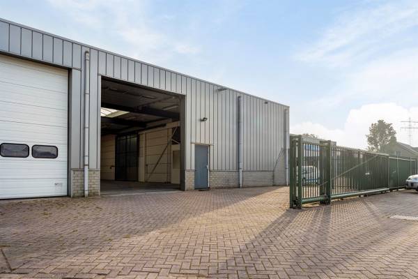 Bedrijfsruimte Rivierkade 8b Geertruidenberg