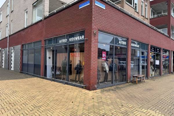 Winkelruimte J.P. Gouverneurlaan 6 Sassenheim