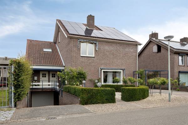 Bedrijfsruimte Graaf de Hompeschstraat 18 Oh&#233; en Laak