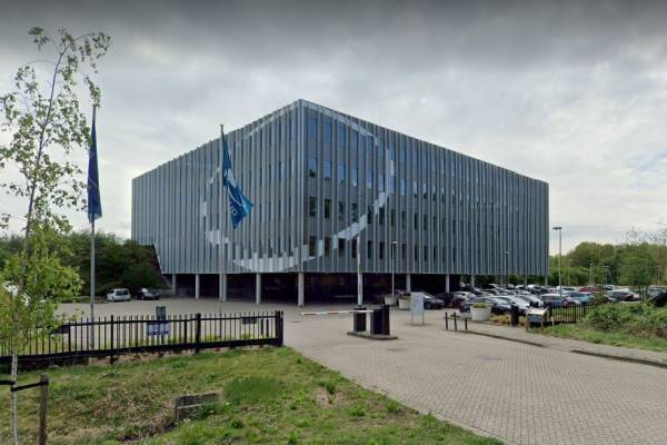 Kantoorruimte Beneluxweg 125 Oosterhout (NB)