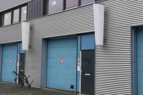 Bedrijfsruimte Veenderveld 88 Roelofarendsveen