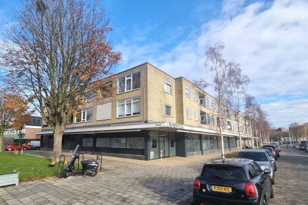 Winkelruimte Lavasweg 83 - 101 Hoogvliet Rotterdam