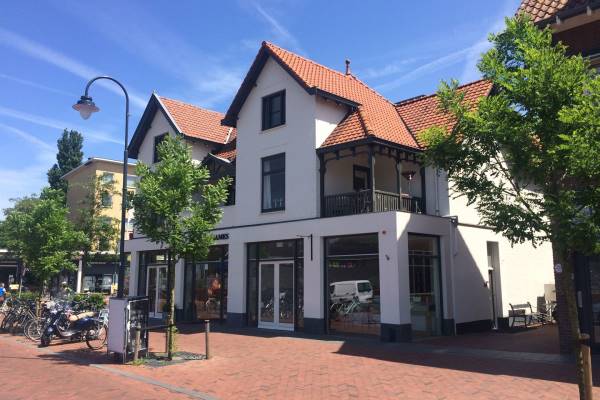 Winkelruimte Emmaplein 20 Bilthoven