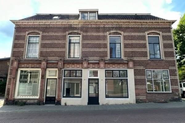Winkelruimte Emmastraat 28 Velp (GE)