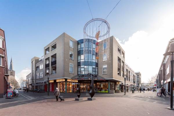 Winkelruimte Sint Jorisplein 66 Ridderkerk