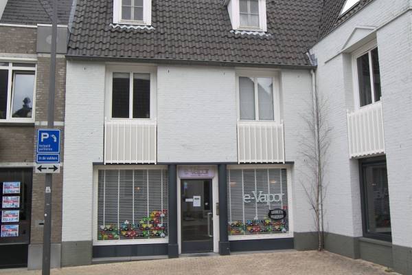 Winkelruimte Heuvelstraat 2 Oosterhout (NB)