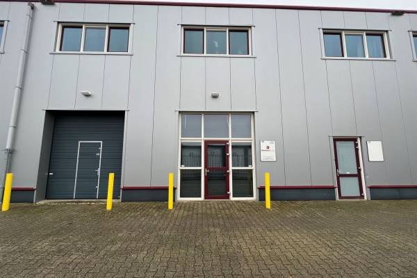 Bedrijfsruimte Oosterbracht 4e Emmen