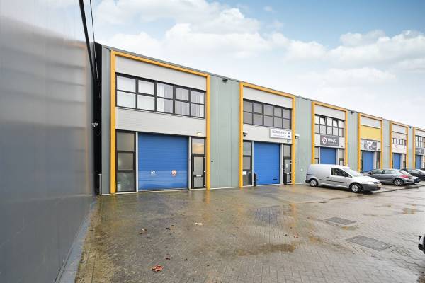 Bedrijfsruimte Installatieweg 11 Huizen