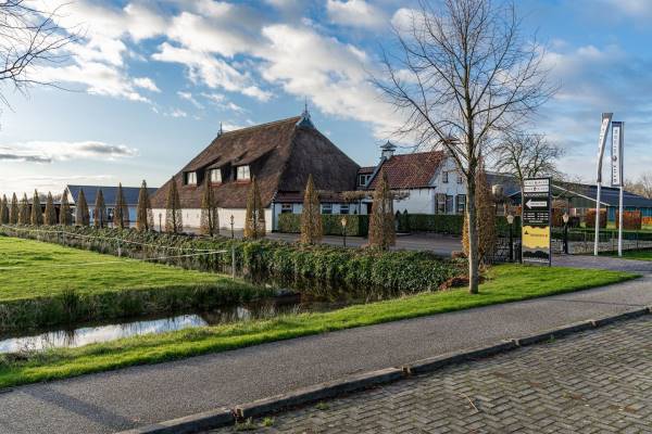 Winkelruimte Oost 6 Buitenpost