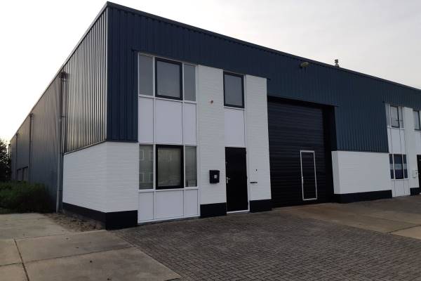 Bedrijfsruimte Voltastraat 12 Tiel