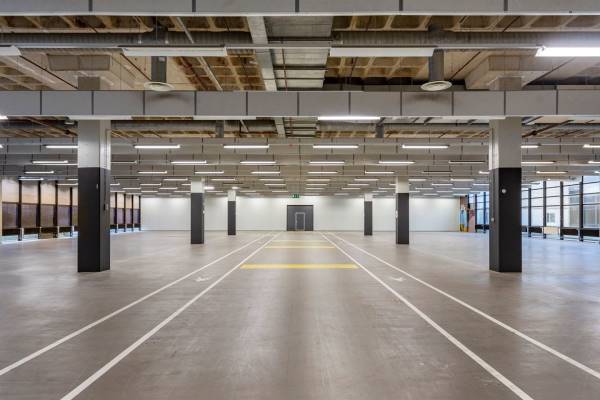 Bedrijfsruimte Johan Huizingalaan 761 Amsterdam