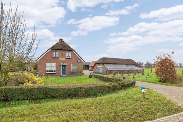 Agrarisch bedrijf Wolthaarsdijk WZ 15 Raalte