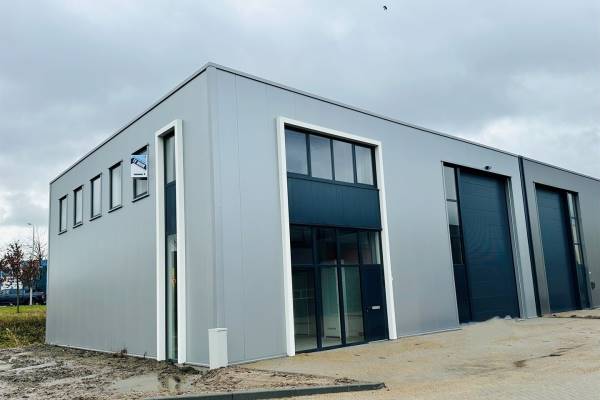 Bedrijfsruimte Newtonstraat 96 Tiel