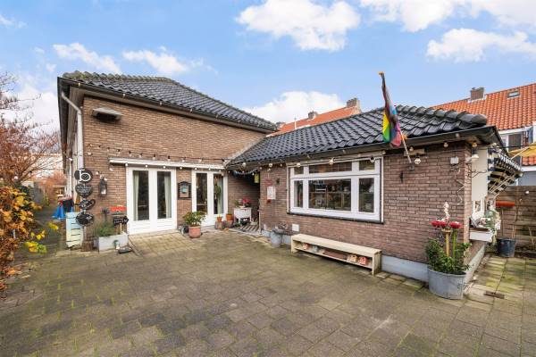 Maatschappelijk vastgoed Van Beverenstraat 40 Schiedam