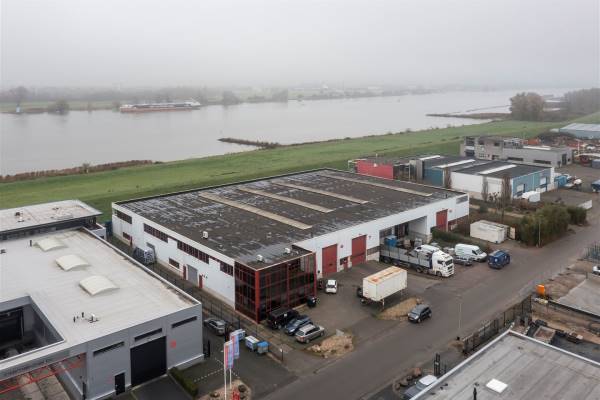 Bedrijfsruimte Calandstraat 20 Werkendam