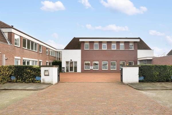 Kantoorruimte Burgemeester van Erpstraat 16 Berghem
