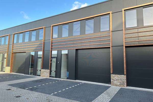 Bedrijfsruimte Pakketboot 24 Houten