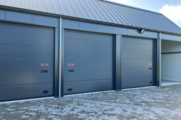 Bedrijfsruimte Hooilanden 1 a - b 20 Lemmer