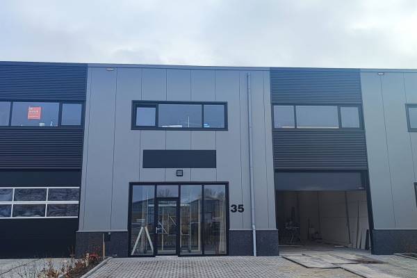Bedrijfsruimte Einsteinweg 35 Leeuwarden