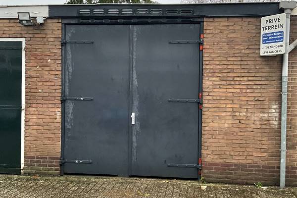 Bedrijfsruimte Admiraal de Ruyterlaan Hilversum