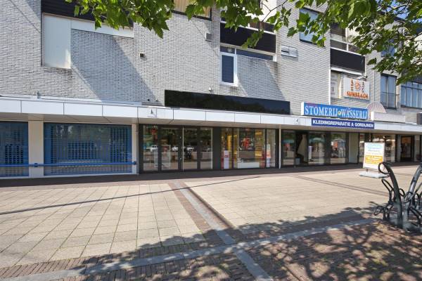 Winkelruimte Burgemeester Nielenplein 42 Heemskerk