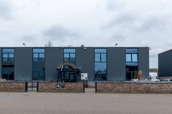 Bedrijfsruimte Albert Thijsstraat 11 Eygelshoven