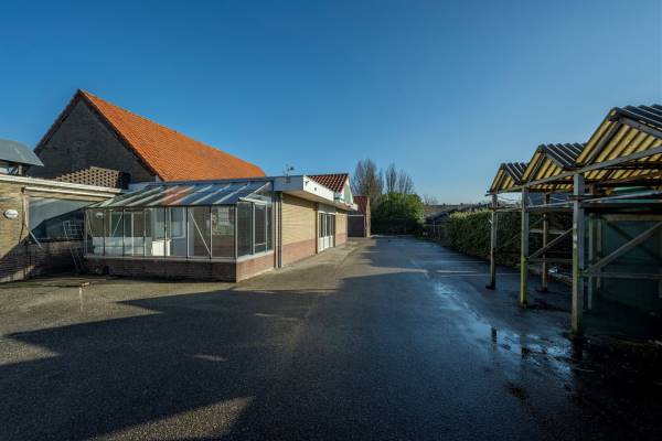 Winkelruimte Rijksstraatweg 48 Numansdorp