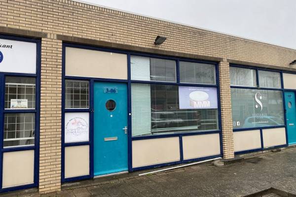 Winkelruimte Markerkant 12 3 06 Almere